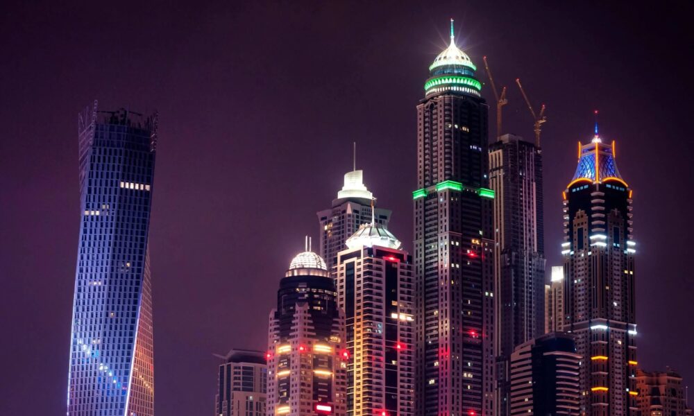 Civil law UAE legal consultation at Dubai Courts with experienced lawyers advising clients